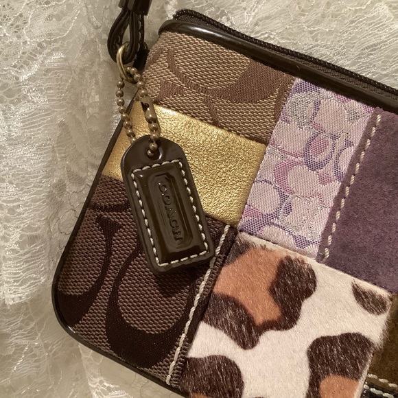 Coach Vintage Patchwork Wristlet - Picture 3 of 5